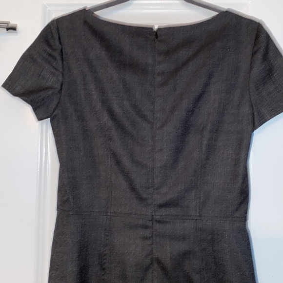 Women’s NWT theory short sleeve dress with pockets. Dark gray and fully lined. - Picture 10 of 13